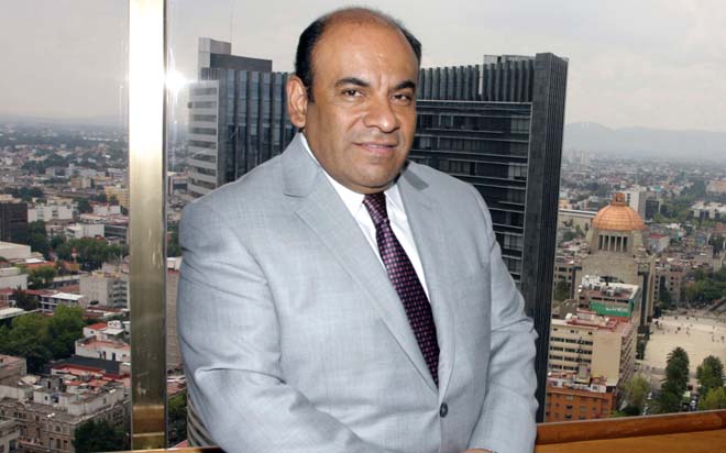 Gana debate Juan Ayala en Distrito 1 Diario Basta!