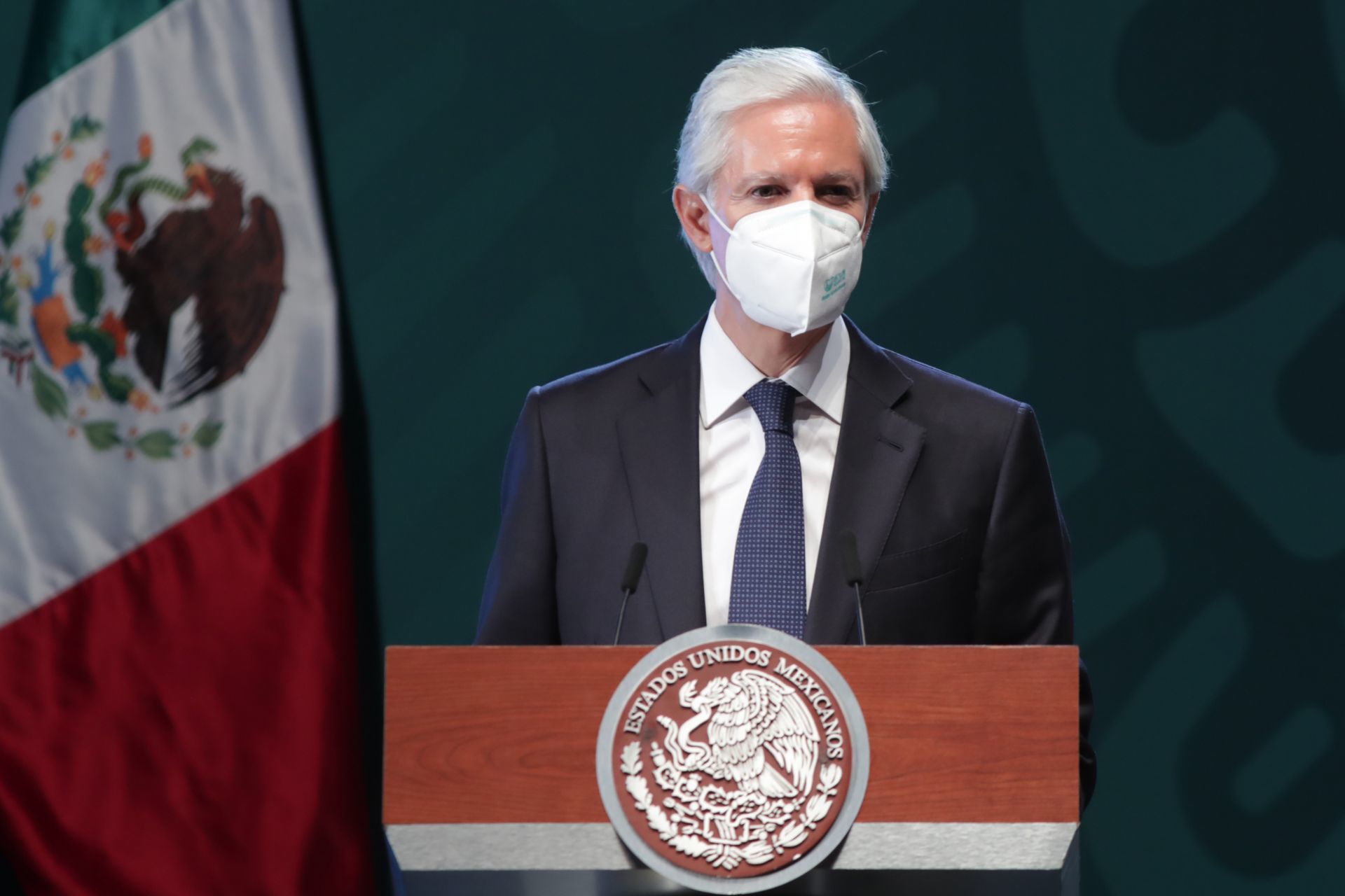Alfredo del Mazo, gobernador del Estado de México, durante la
