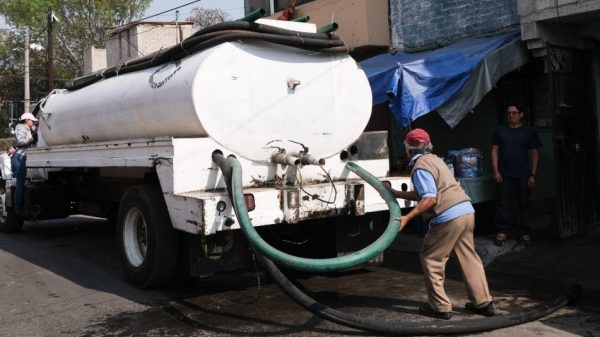 Exigen investigar el tráfico de agua