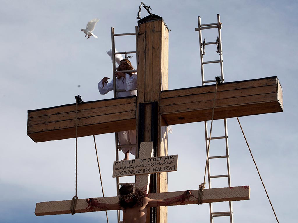 Preparan operativos y cierres viales por Viacrucis en Iztapalapa