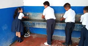 Piden colocar lavamanos en planteles escolares ante posible regreso a clases