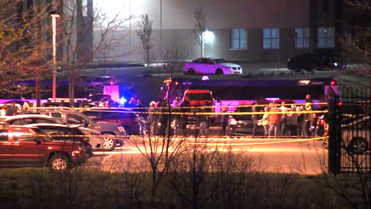 Al menos 8 muertos tras tiroteo en centro de Fedex en EUA