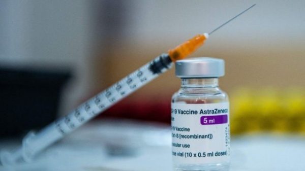 Hoy llegarán 1.3 millones de vacunas de AstraZeneca: Lopez Gatell