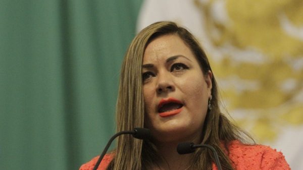 Bisnera, le dicen a Elizabeth Mateos en Iztacalco