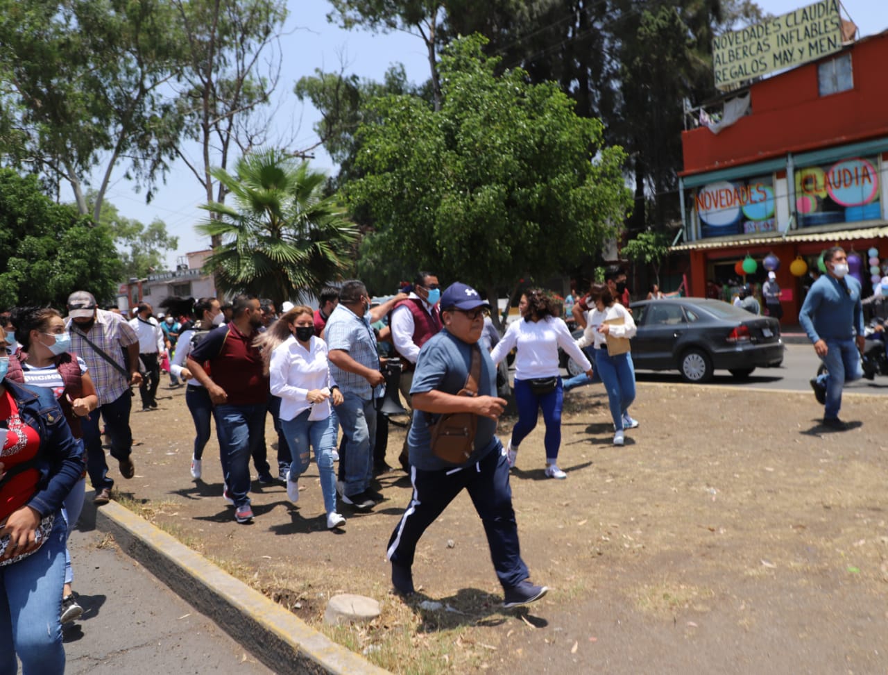 Gente del Sindicato Libertad a favor del PRD ataca a morenistas en Ecatepec