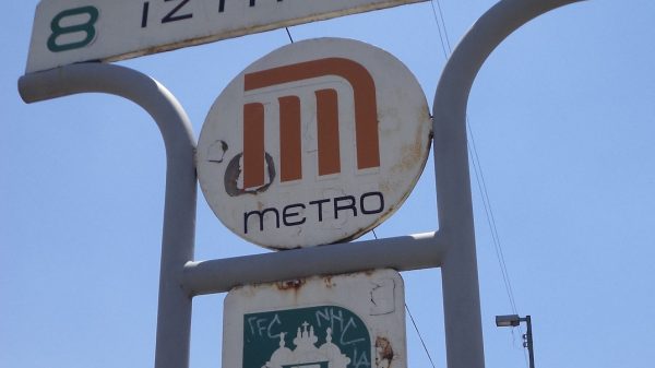 Denuncian anomalías en estación del Metro Iztacalco