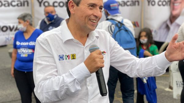 Giovani Gutiérrez busca ganar a billetazos en Coyoacán