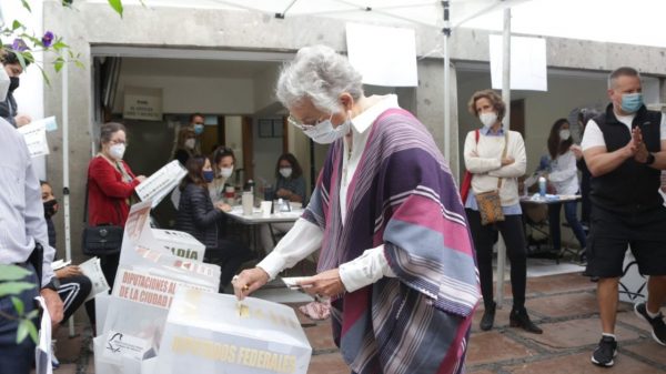 En todo el país, gabinete de AMLO acude a votar