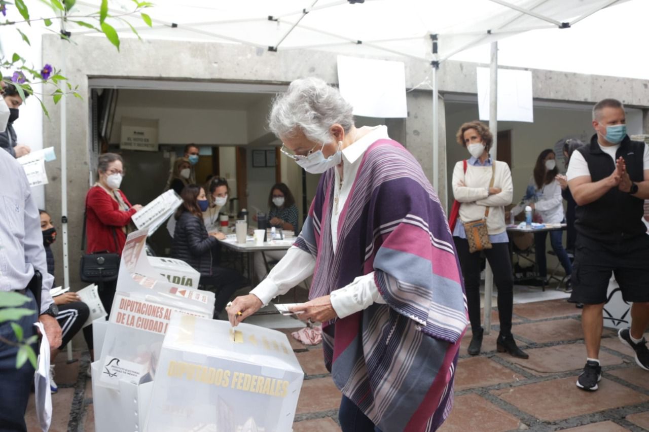 En todo el país, gabinete de AMLO acude a votar