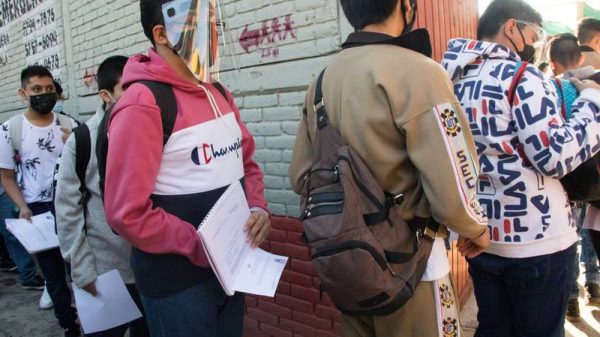 CDMX suma 3 alumnos con Covid tras regreso a clases