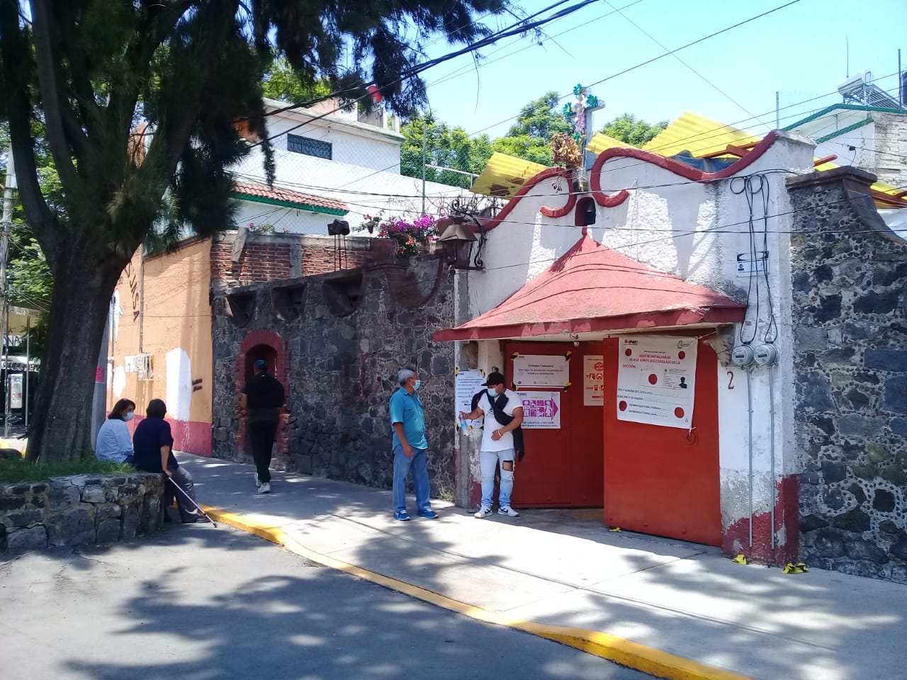 En Xochimilco esperan a que se pase el calor para salir a votar
