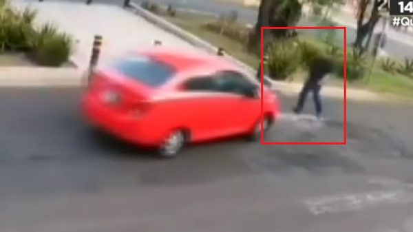 Conductor embiste a hombre con el que tuvo percance vial en CDMX