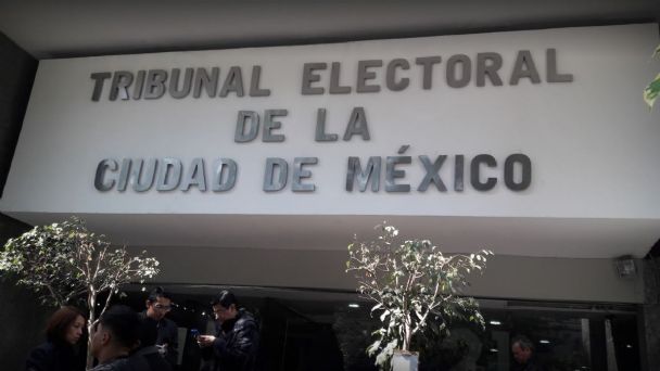 Tribunal Electoral niega delitos electorales en resolución de primeras impugnaciones.