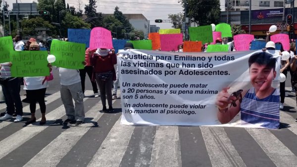 Claman justicia para Emiliano, menor asesinado en la Roma