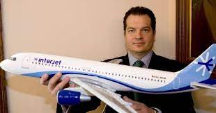 ‘Bajan’ del cielo a ex dueño de Interjet