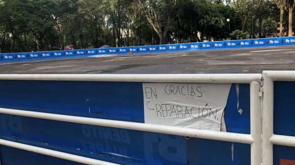 Santiago Taboada gasta en Benito Juárez 2.5 mdp en pista de patinaje y se despinta