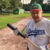 AMLO sufre “desgarre” mientras jugaba béisbol