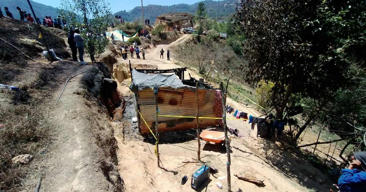 Deja fogón prendido y mueren en incendio sus 6 hijos en Oaxaca