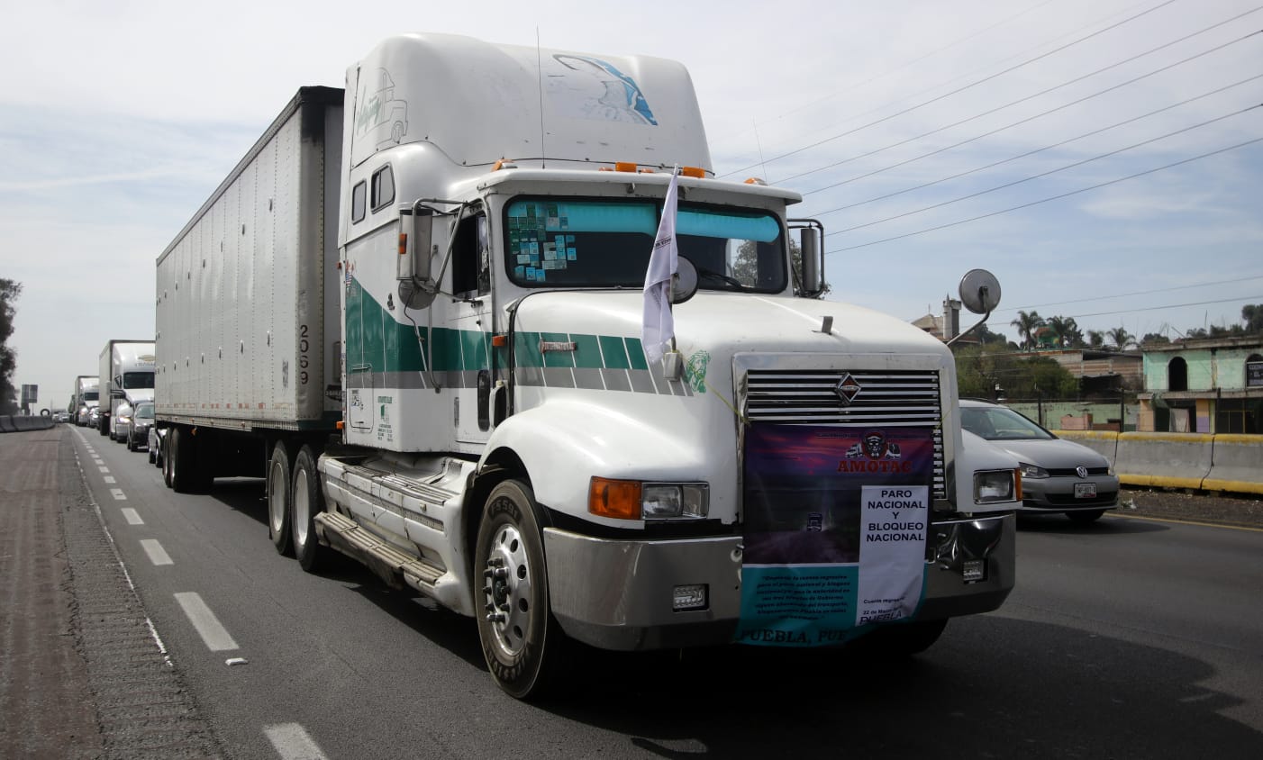 Este martes 22 de marzo, transportistas de la AMOTAC realizan e un paro nacional, es decir, en varias ciudades de México.