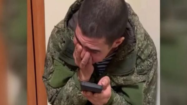 "Nos mandan a morir": captan a soldado ruso llorando en Ucrania
