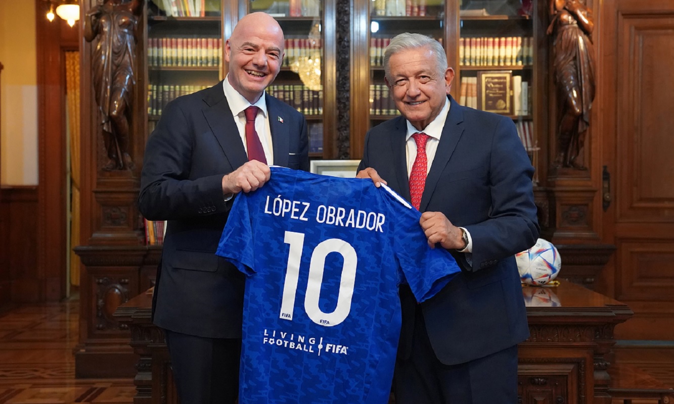 Se reúne el presidente López Obrador con Gianni Infantino