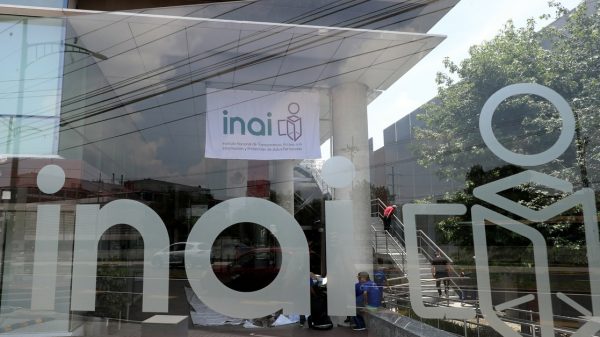 Se impone récord de solicitudes de información en el INAI
