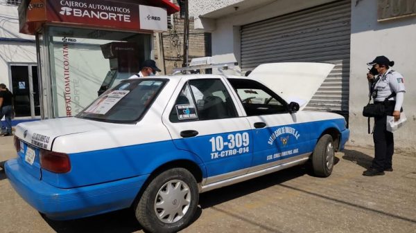 Taxista insulta a pasajeras en Oaxaca; "Luego por qué las matan", dice