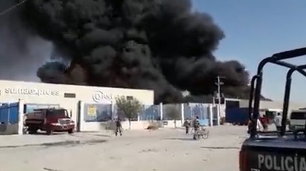 Se incendia empresa recicladora en Torreón
