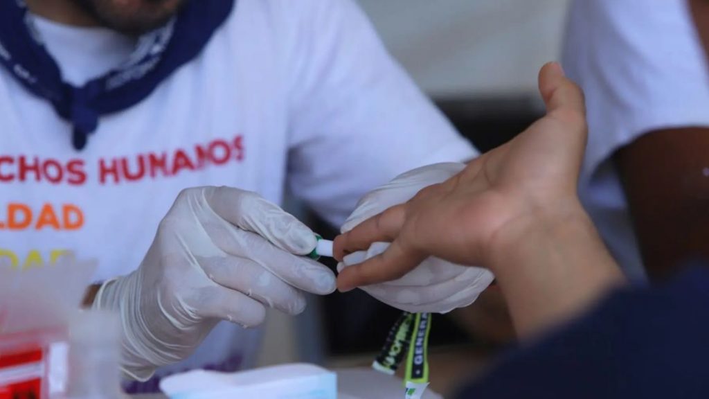 Aumentan en un 70% contagios de VIH en México – Diario Basta!