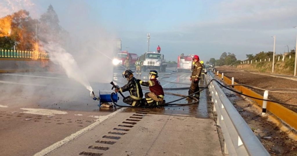 Accidente en Ixtapaluca: pipa con gas se queda sin frenos y provoca ...