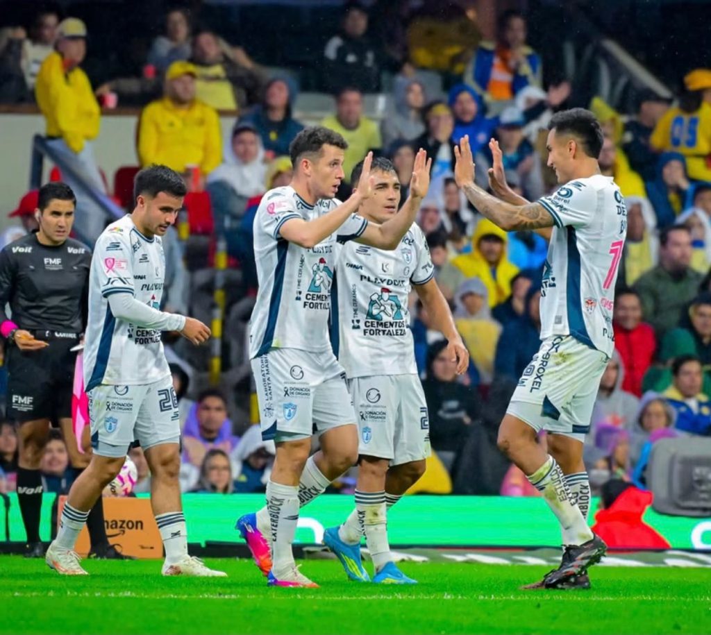 Azteca Henry Pachuca acaba con la fiesta del América; amargan homenaje a Memo Ochoa ...